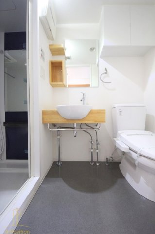 洗面設備　SERENiTE北浜