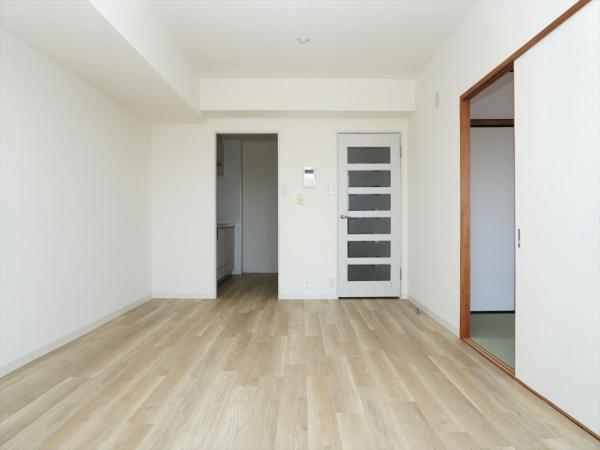 居室・リビング　内装