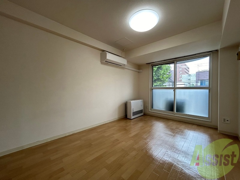 居室・リビング　広くてキレイなお部屋が広がっていて、充実した生活が送れそう。