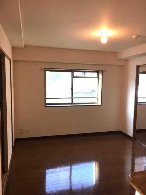 居室・リビング　同仕様　反転タイプ