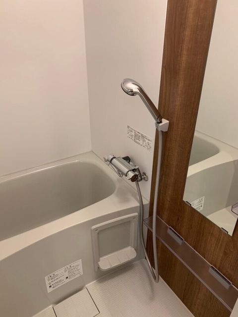 バス・シャワールーム　バスルーム