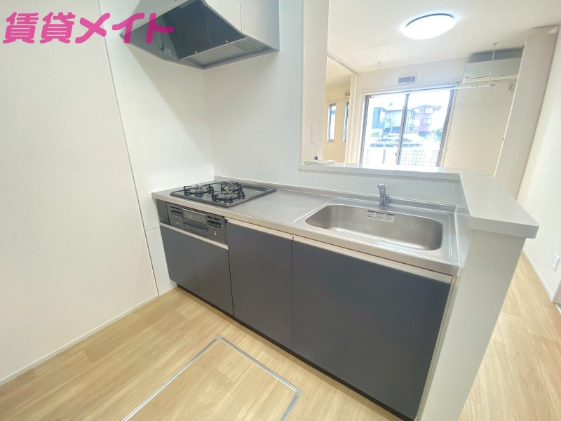 キッチン　同物件別室画像