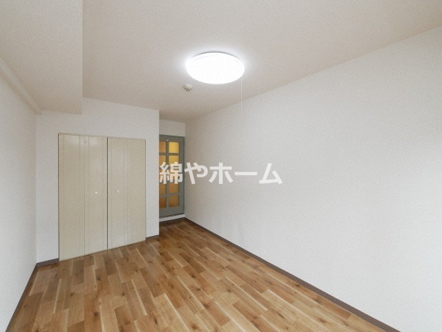 居室・リビング　ゆったりした洋室です