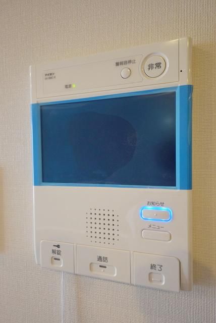 セキュリティ　TVモニター付きドアフォン