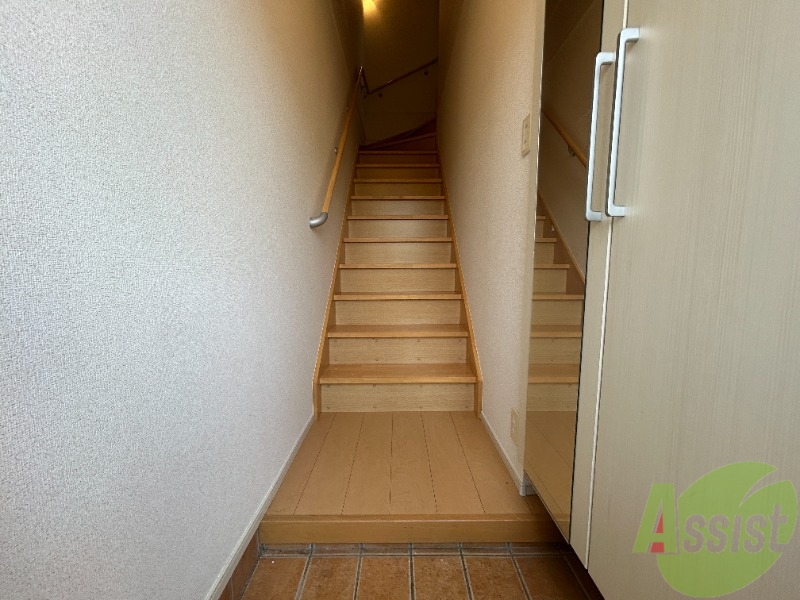 玄関　玄関から見た景色はこちらです。イメージできますか。