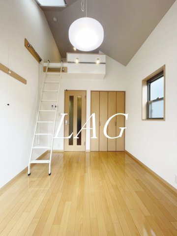居室・リビング　洋室のお部屋です。