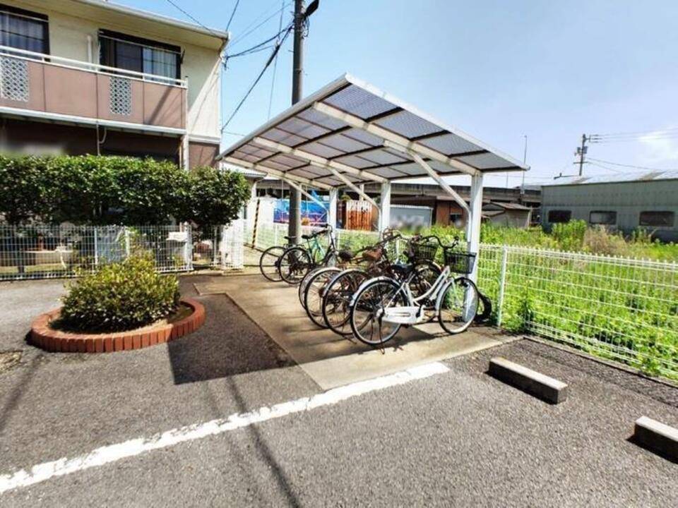 駐車場　駐輪場