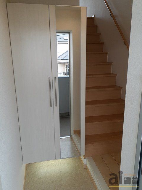 玄関　※同仕様写真です