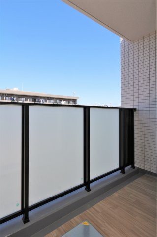 バルコニー　参考写真（同物件別部屋）