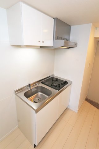 キッチン　参考写真（同物件別部屋）