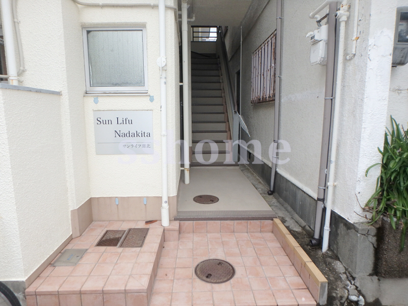 エントランス　建物入口