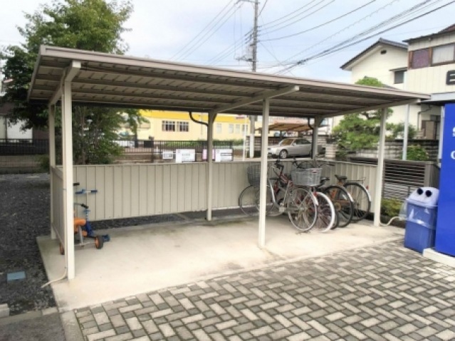 その他共有部分　無料駐輪場もあります。