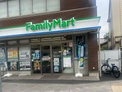 コンビニ　ファミリーマート麻布運動場前店（コンビニ）まで308m