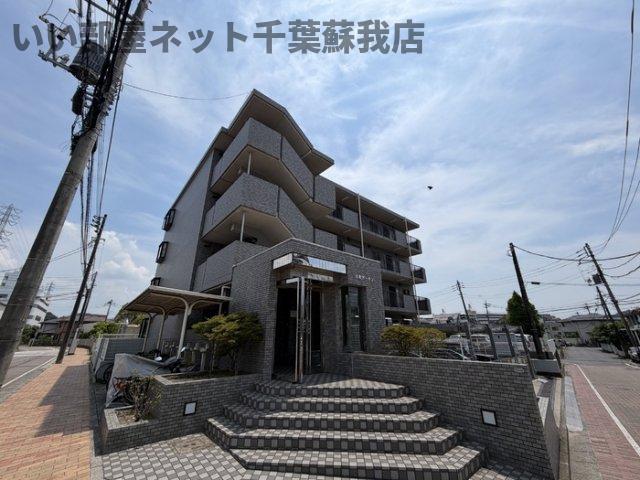 建物外観　落ち着いた雰囲気の外観です