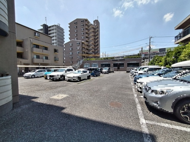 駐車場　敷地内駐車場※要空確認