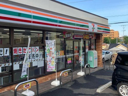 コンビニ　セブンイレブン 横浜鶴見東寺尾3丁目店（コンビニ）まで458m