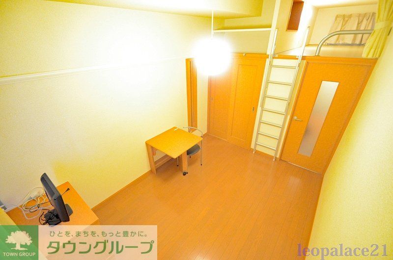 居室・リビング　同タイプ部屋の写真となり設備等は現況と異なる場合があります。