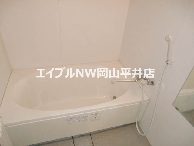 バス・シャワールーム　バスルーム