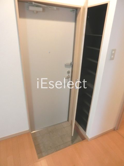 玄関　シューズＢＯＸ付