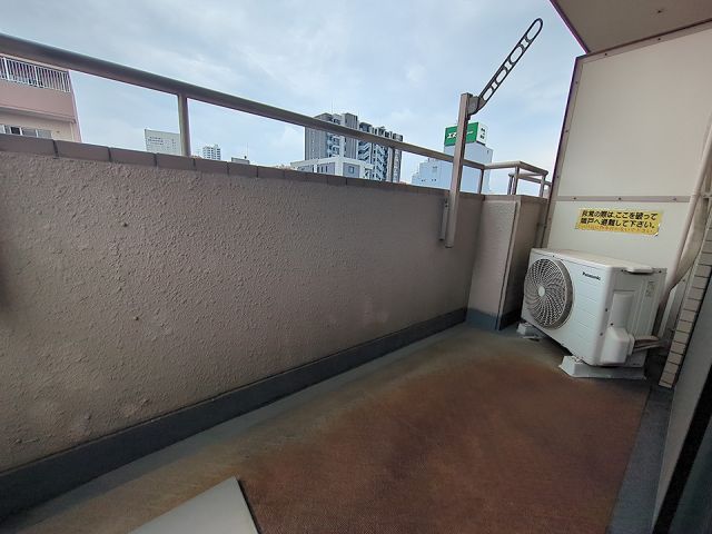 バルコニー