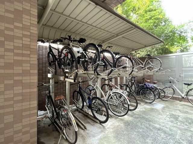 駐車場　駐輪場
