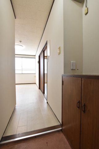 貴志ビルの玄関写真