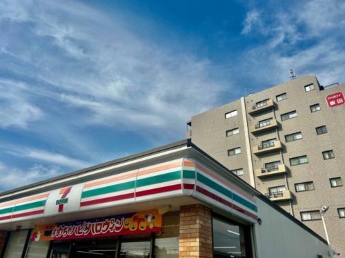 コンビニ　セブンイレブン 姫路飯田1丁目店（コンビニ）まで411m