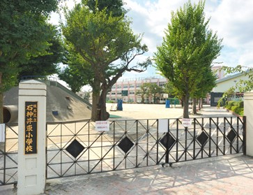 小学校　石神井東小学校（小学校）まで347m