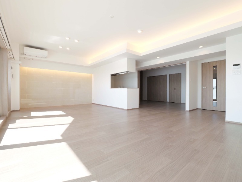 居室・リビング　参考、同建物・反転間取りの号室