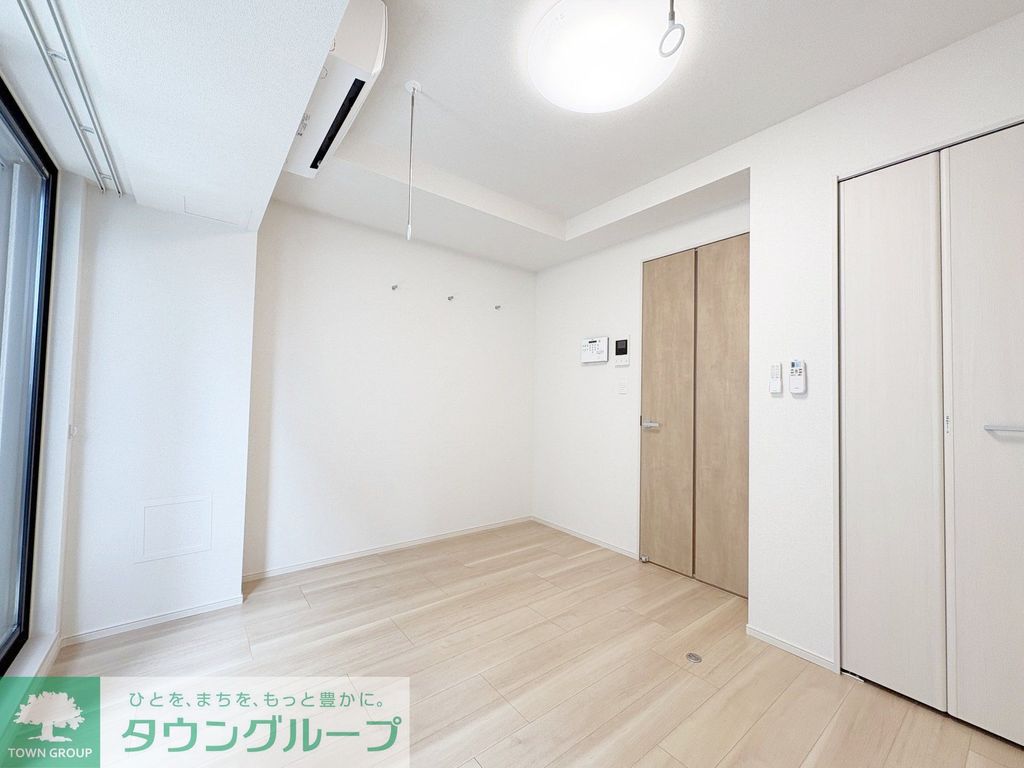 ＪＲ東海道本線 平塚駅 徒歩2分 11階建 築1年の居間写真
