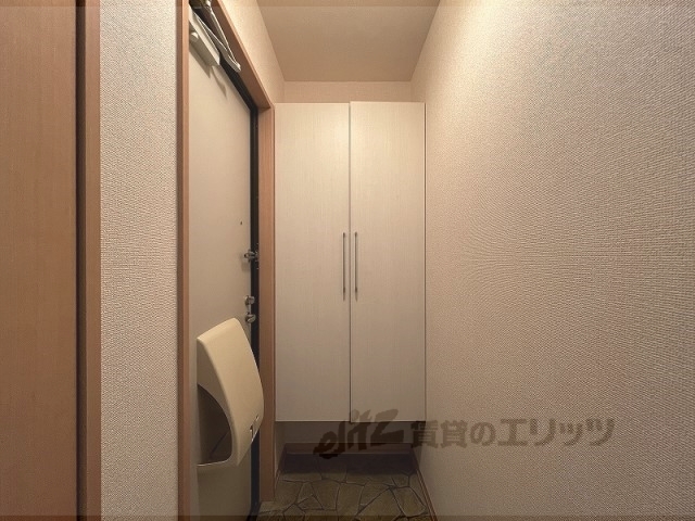 ウエストハイツの玄関写真