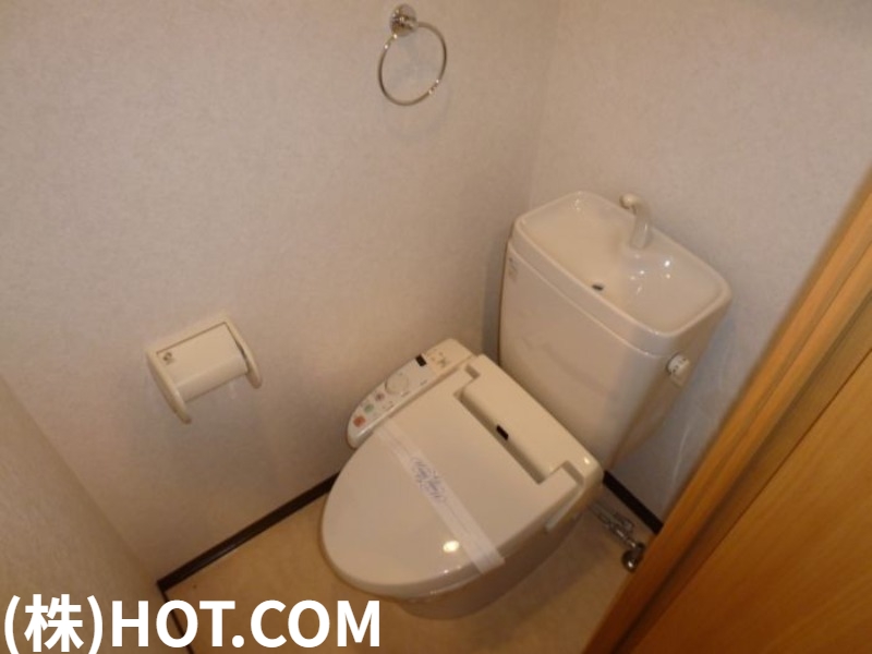 地下鉄空港線 赤坂駅 徒歩6分 6階建 築23年のトイレ写真