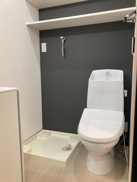 京王新線 幡ケ谷駅 徒歩11分 4階建 築1年のトイレ写真