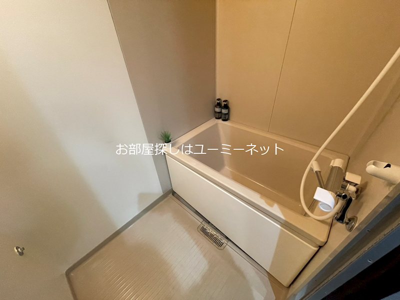 バス・シャワールーム　インテリアや家具は設備ではありません