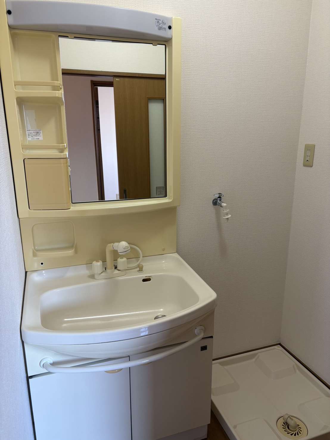 洗面設備　※写真は201号室になります