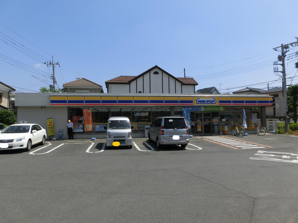 コンビニ　ミニストップ柏明原2丁目店（コンビニ）まで411m