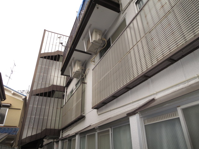 長岡京市今里のマンションの建物外観