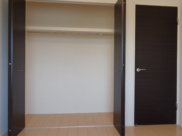 収納　洋室収納