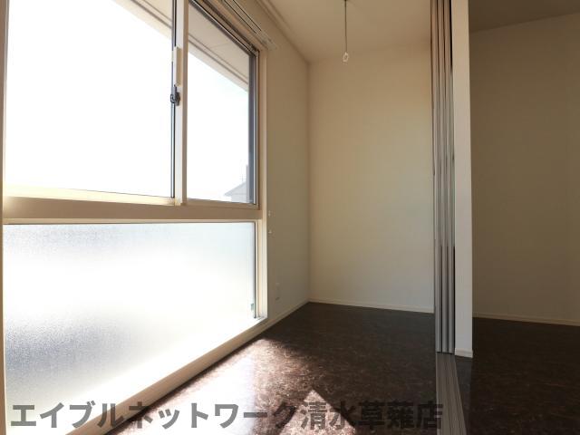 ロードサイド葵 A棟の内装写真