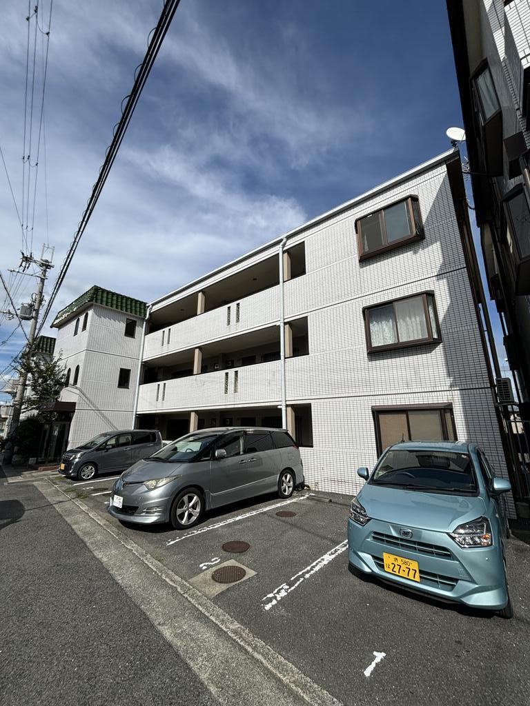 堺市東区北野田のマンションの建物外観