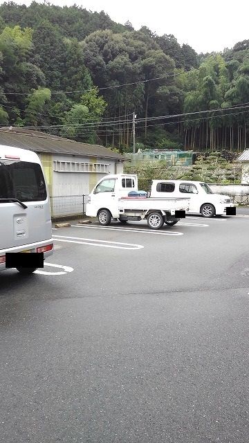 【岩国市御庄のアパートの駐車場】