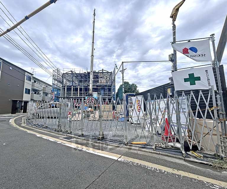 【シャーメゾン京都旧二条の建物外観】