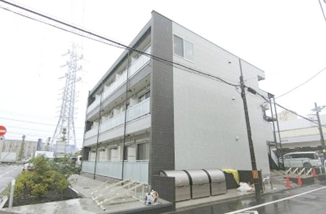 八王子市高倉町のマンションの建物外観