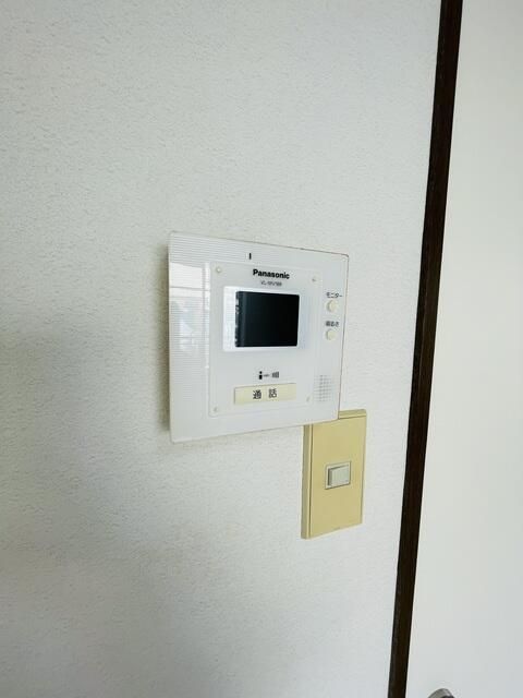 セキュリティ　ＴＶモニター付インターホンがあるので訪問者が一目でわかります