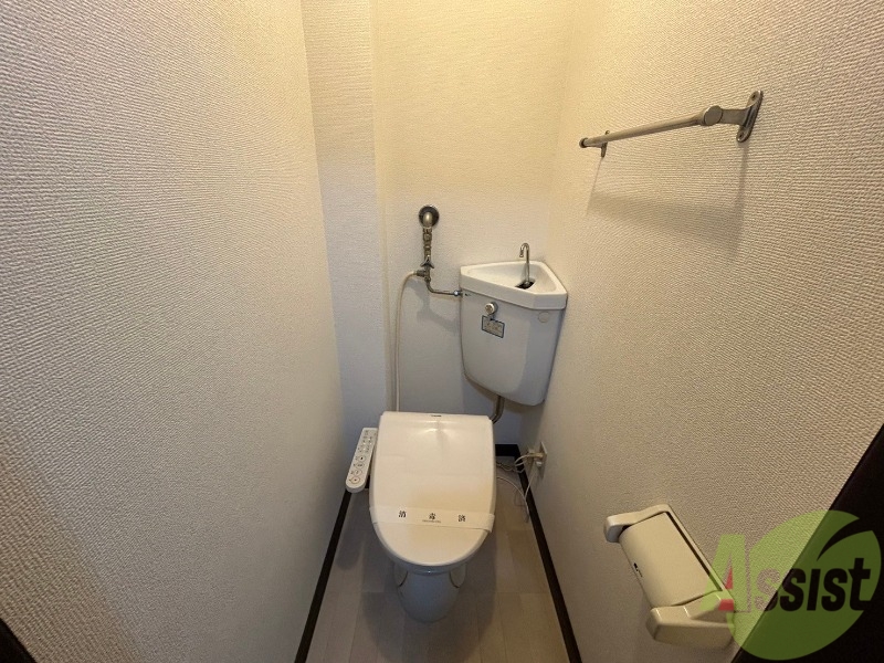 トイレ　トイレです。ウォシュレット付を探している方、おすすめです。