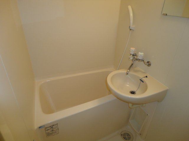バス・シャワールーム　バス