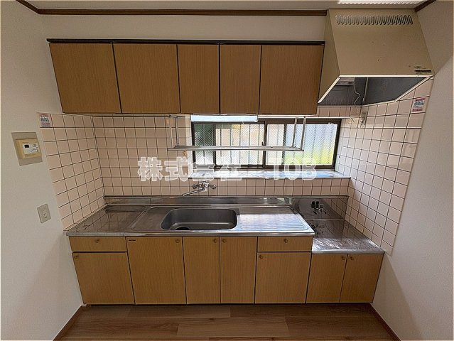 キッチン　1F　2口コンロ設置可