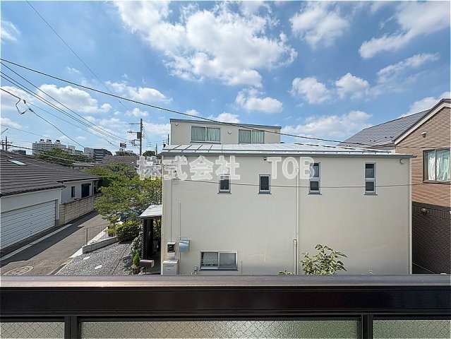 眺望　2F　洋室10帖・洋室6帖　バルコニーからの展望