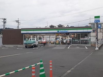 コンビニ　ファミリーマート 清水石川店（コンビニ）まで289m