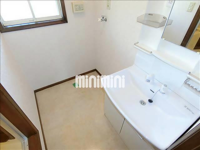 洗面設備　シャワー付き洗面台